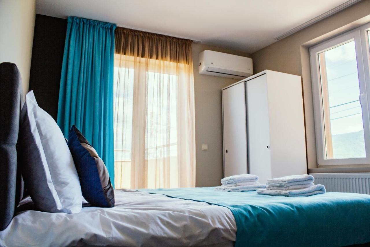 Guesthouse The Rock 사파레바바냐 외부 사진